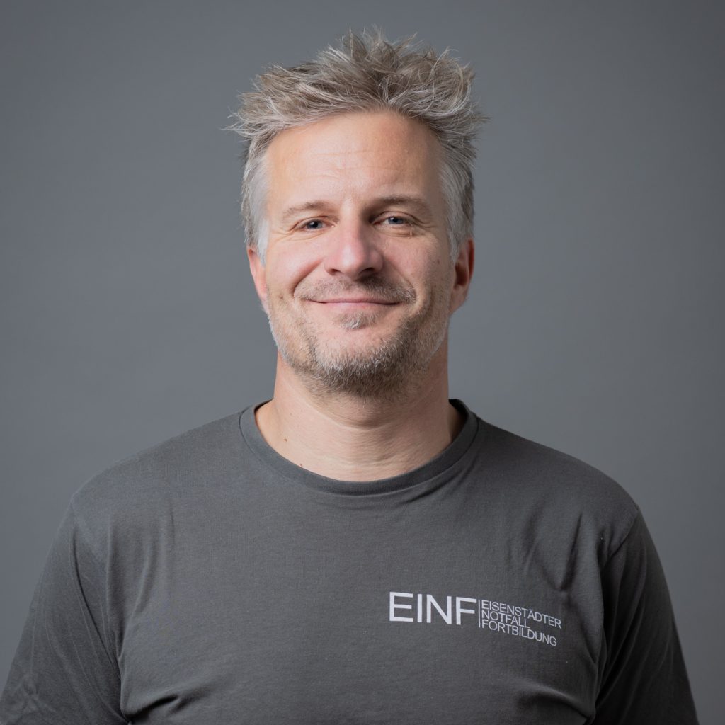 Dr. Florian Sator Dr. Florian Sator